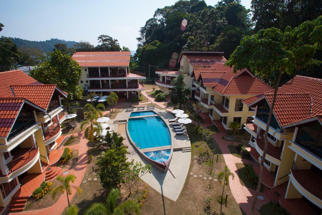 Anjungan Beach Resort Кампунг-Телук-Нипах Экстерьер фото