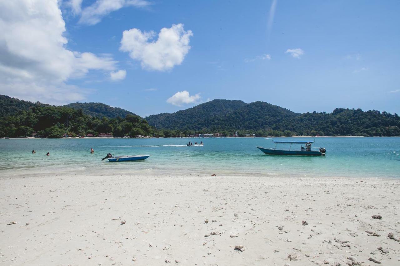 Anjungan Beach Resort Кампунг-Телук-Нипах Экстерьер фото
