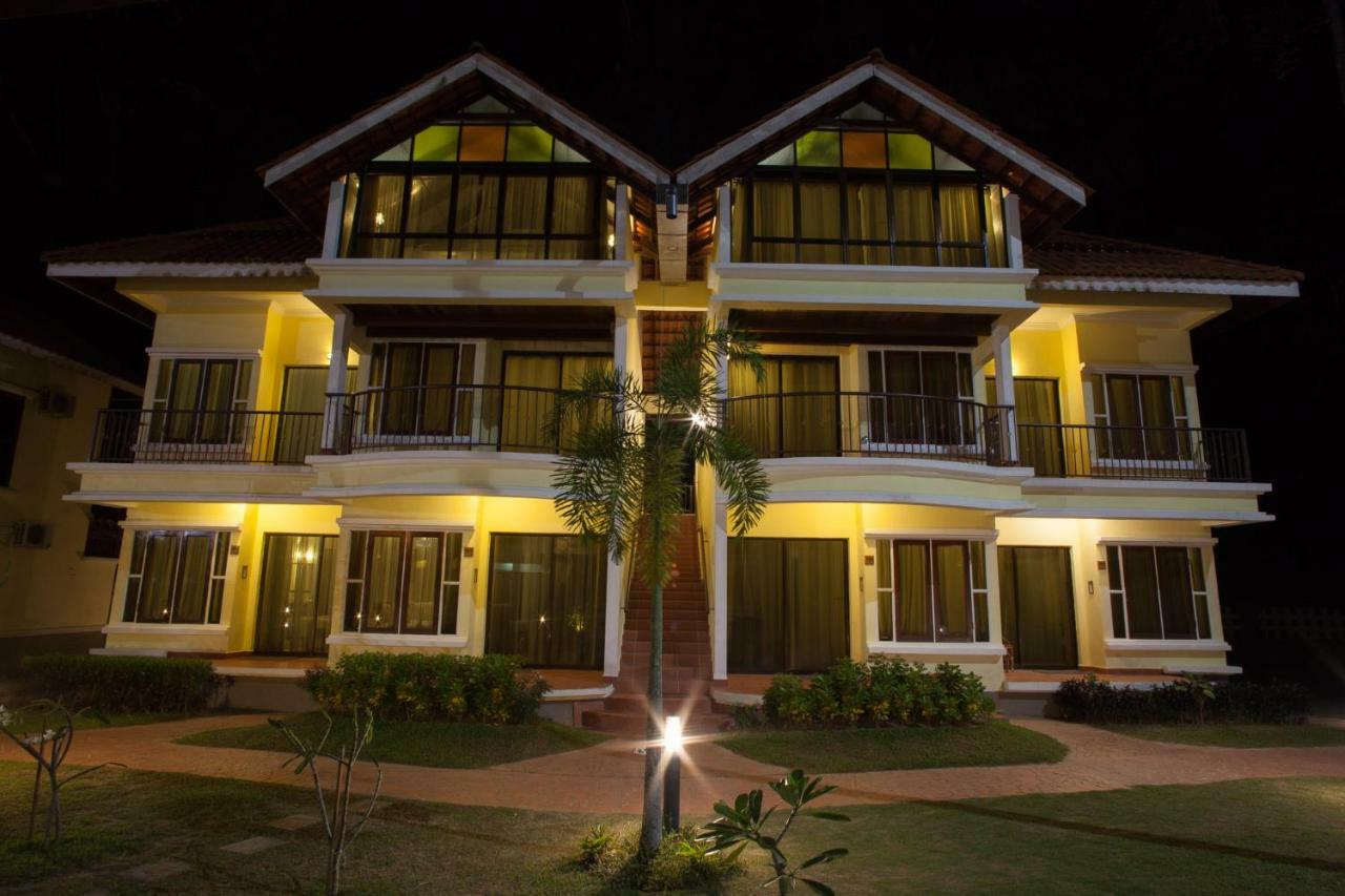 Anjungan Beach Resort Кампунг-Телук-Нипах Экстерьер фото