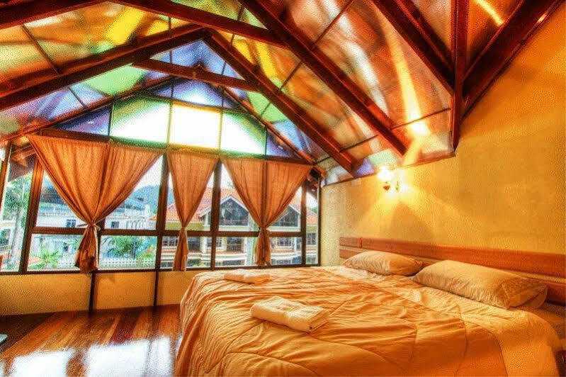Anjungan Beach Resort Кампунг-Телук-Нипах Экстерьер фото