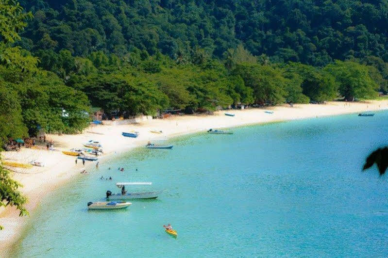 Anjungan Beach Resort Кампунг-Телук-Нипах Экстерьер фото